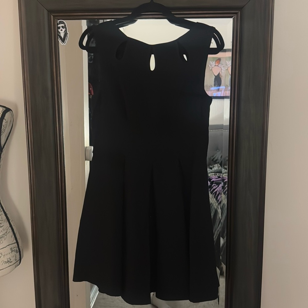 Dollz & Dames black cut out 50s style Rockabilly cut dress